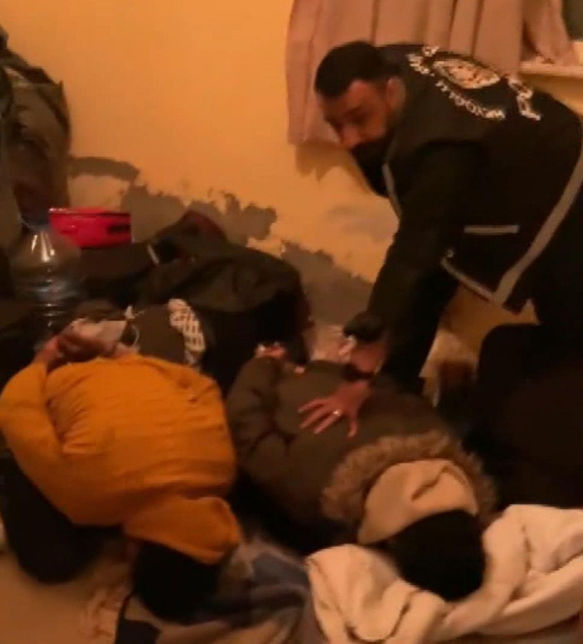 Taksim Meydanı nda kaçırılan 4 Nepalli turist kurtarıldı #3