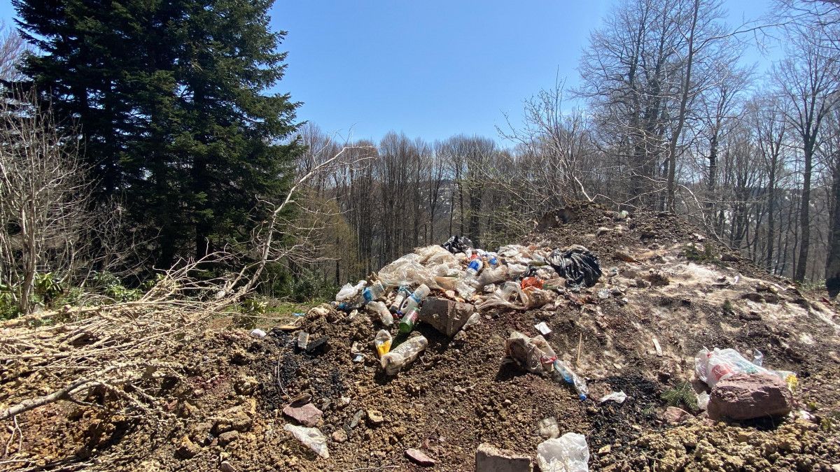 Kartepe'den çekilen tatilcilerin ardında bıraktığı manzara