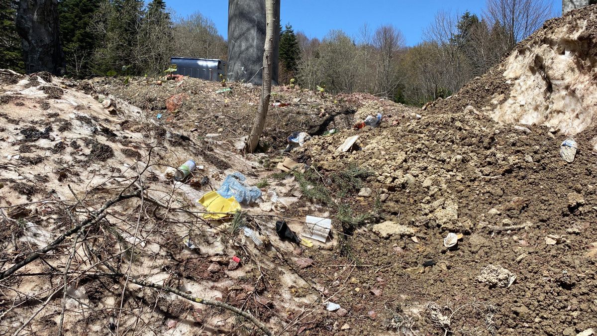 Kartepe'den çekilen tatilcilerin ardında bıraktığı manzara