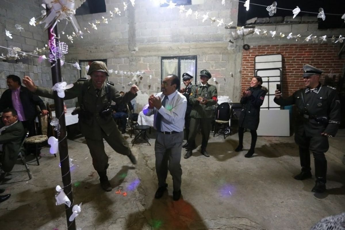 Nazi-themed wedding in Mexico angers Jews #5