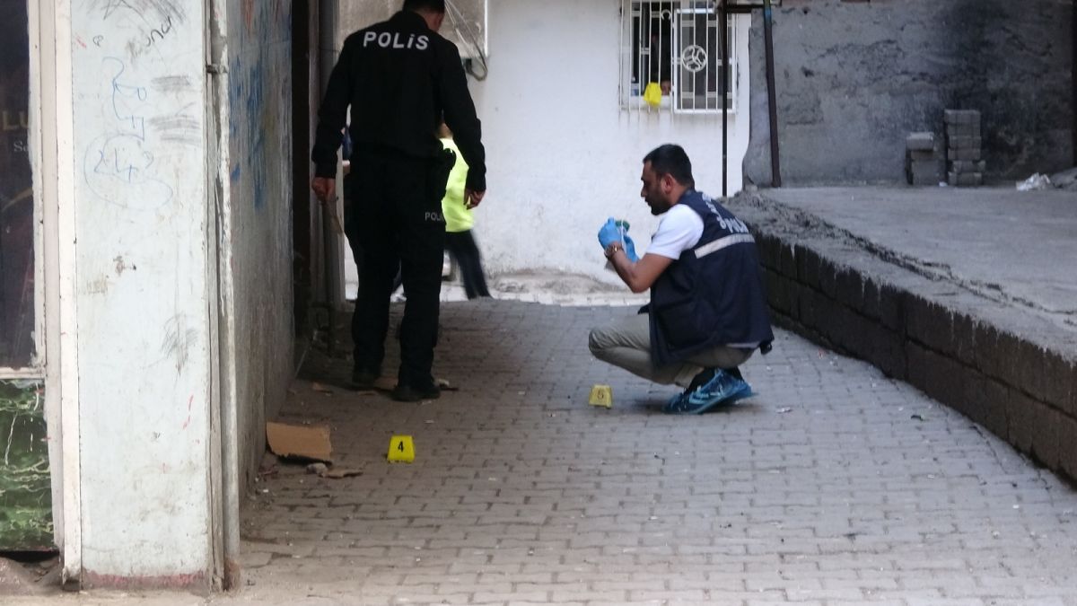 Diyarbakır’da çıkan kavgada 1 kişi hayatını kaybetti #2