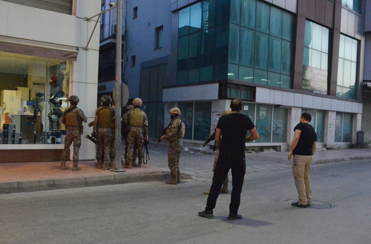 Adana da suç örgütüne operasyon: 35 gözaltı #3