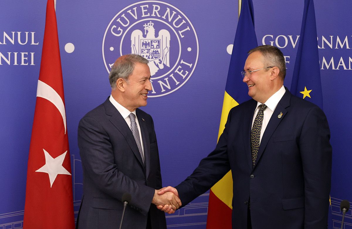Hulusi Akar, Romanya Başbakanı Ciuca ile görüştü #2