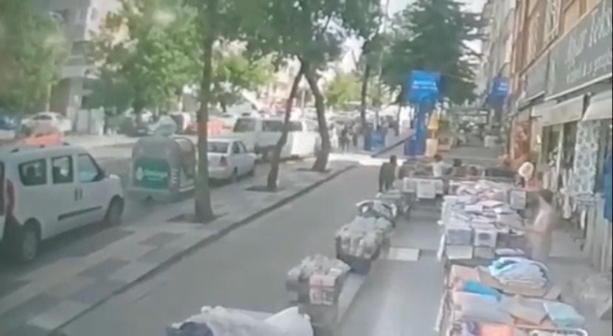 Ankara da bir şoför, minibüsünü tartıştığı 5 kızın üzerine sürdü #2