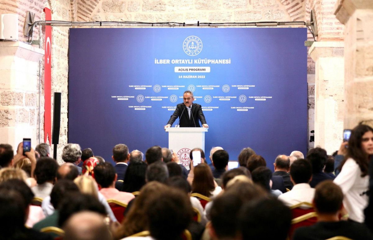 Fatih’teki Vefa Lisesi’nde İlber Ortaylı Kütüphanesi açıldı #3