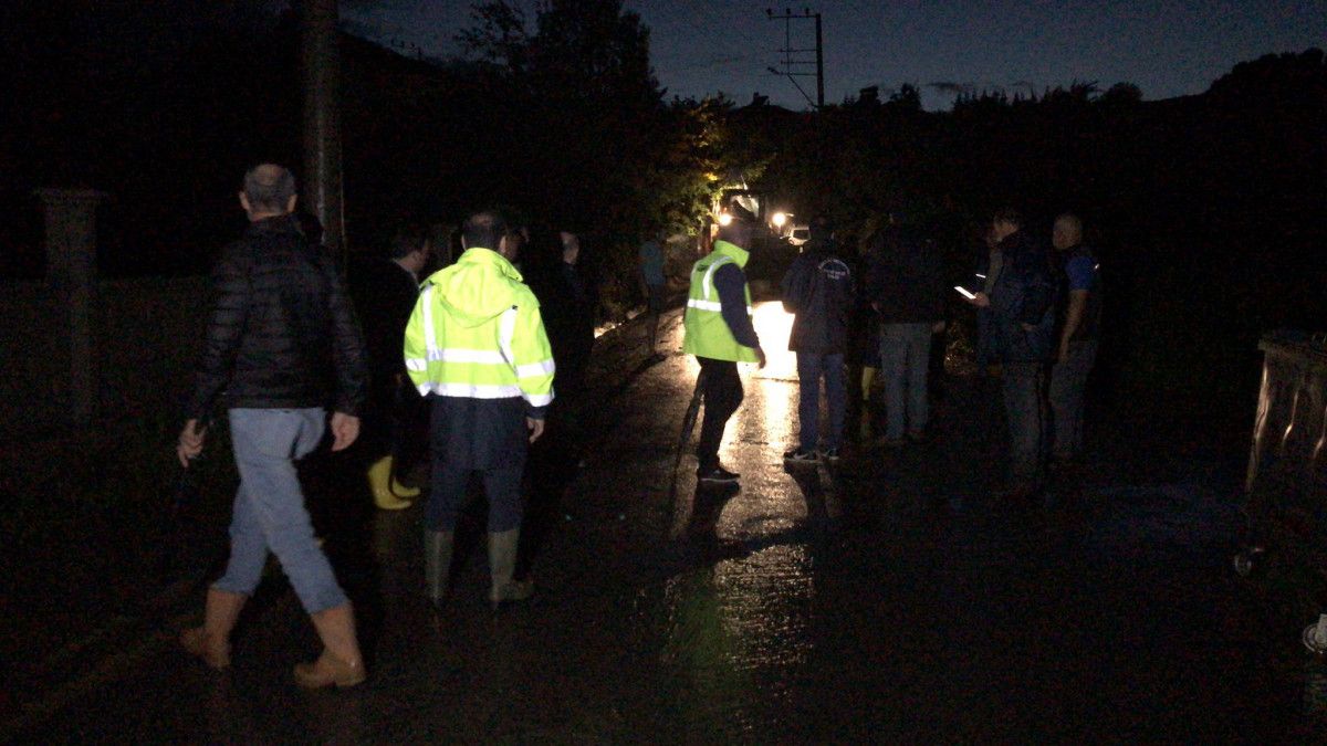 Sakarya Kocaali de dere taştı, ev ve iş yerlerini su bastı #10