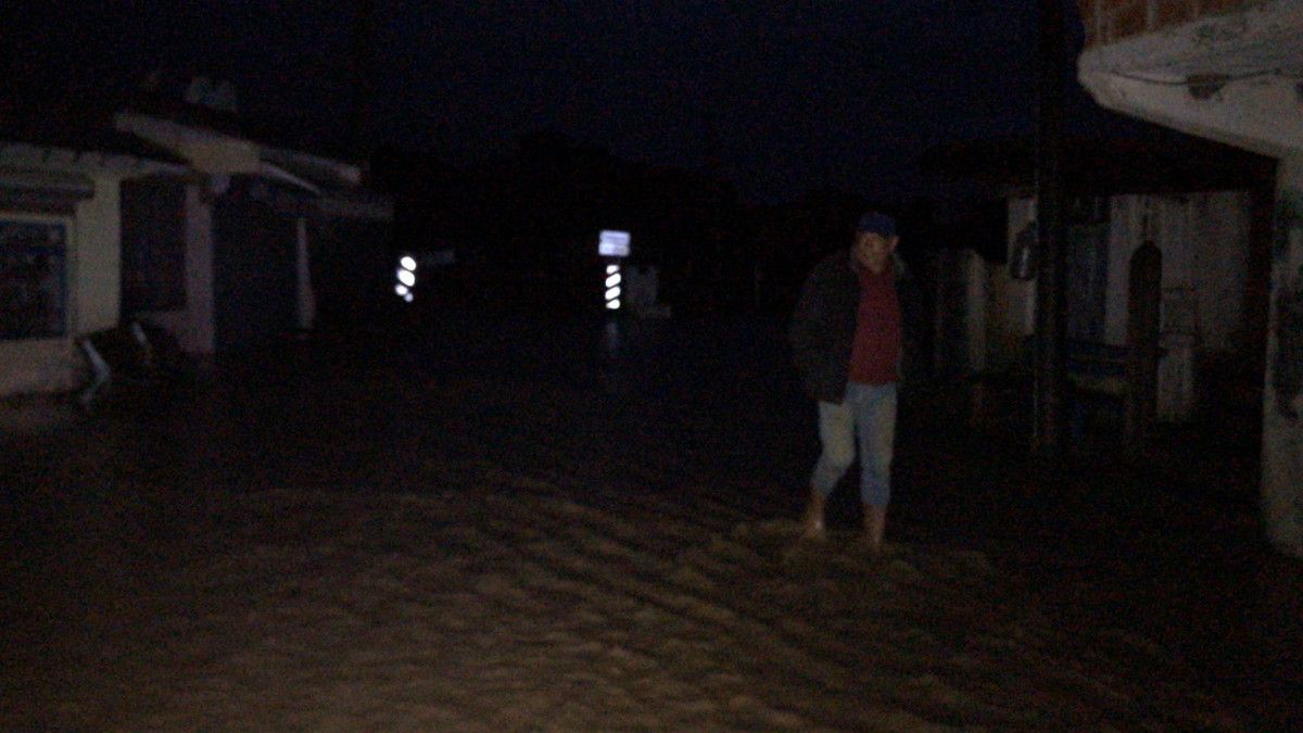 Sakarya Kocaali de dere taştı, ev ve iş yerlerini su bastı  #2