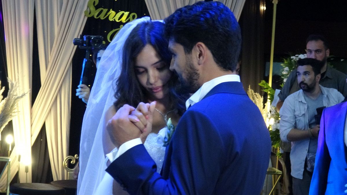 Manchester City oyuncusu İlkay Gündoğan, Sara Arfaoui ile Balıkesir de düğün yaptı #5