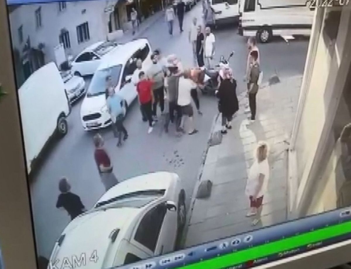 İstanbul da kaza yapan sürücüler birbirine girdi #6