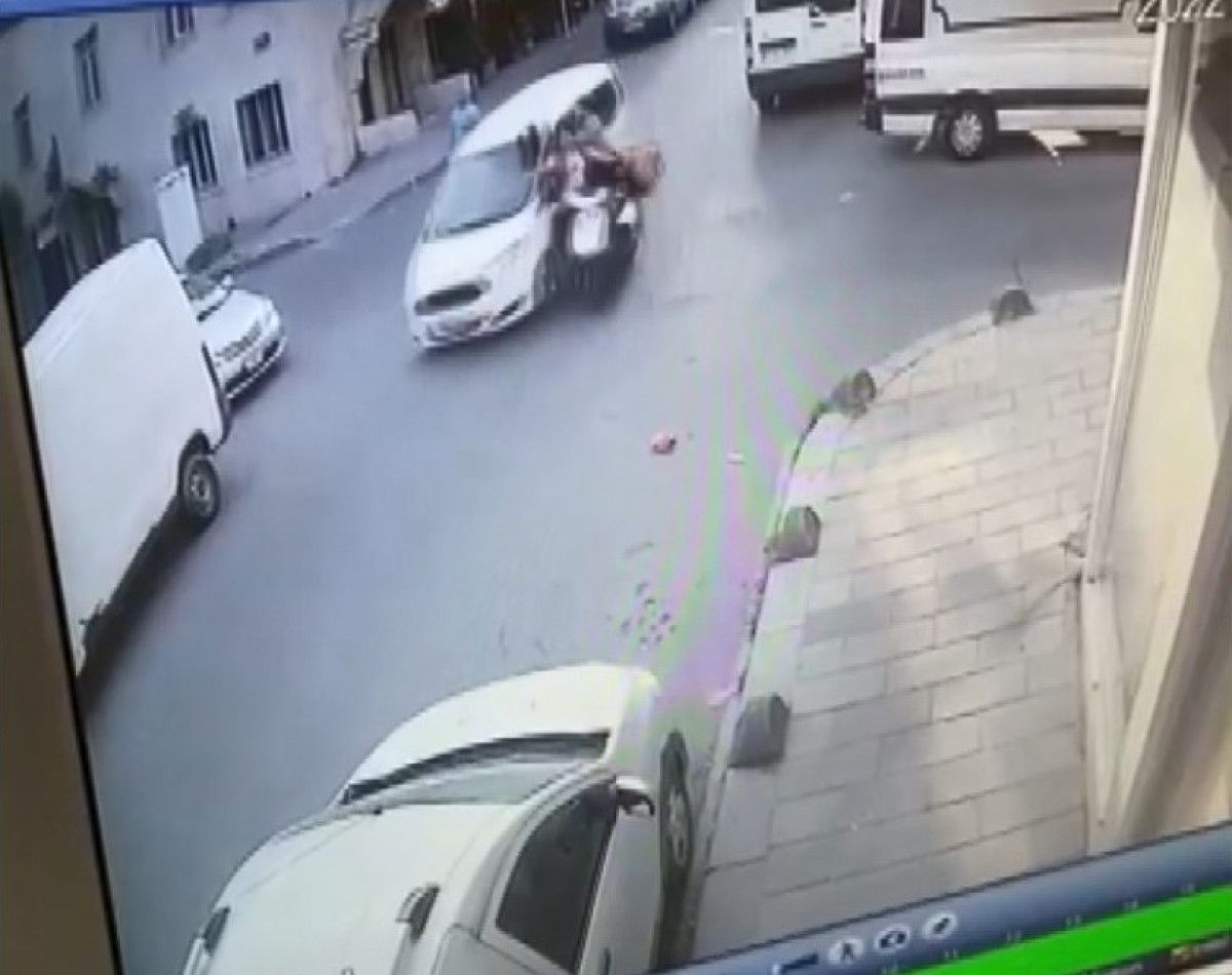 İstanbul da kaza yapan sürücüler birbirine girdi #2