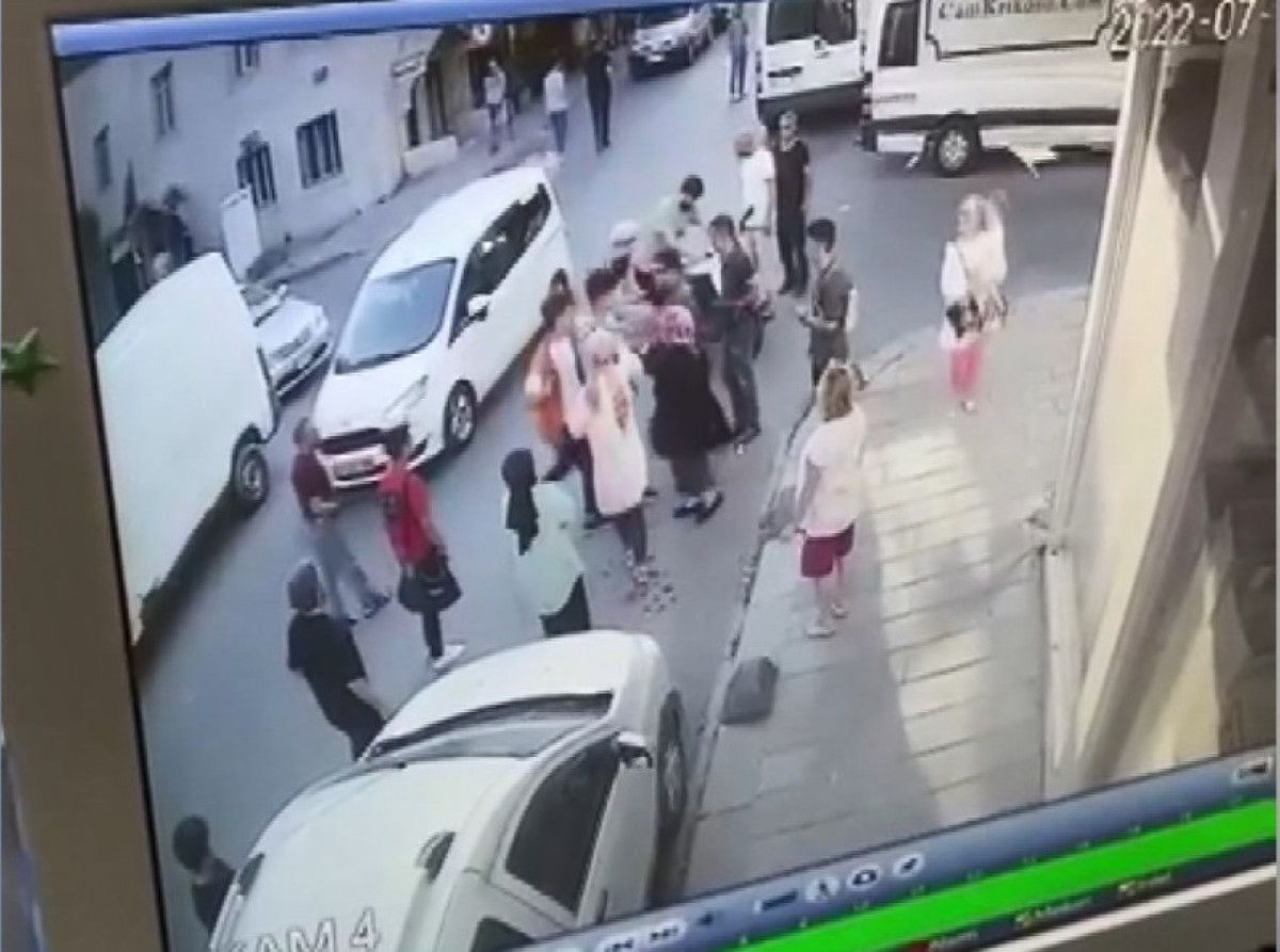 İstanbul da kaza yapan sürücüler birbirine girdi #5