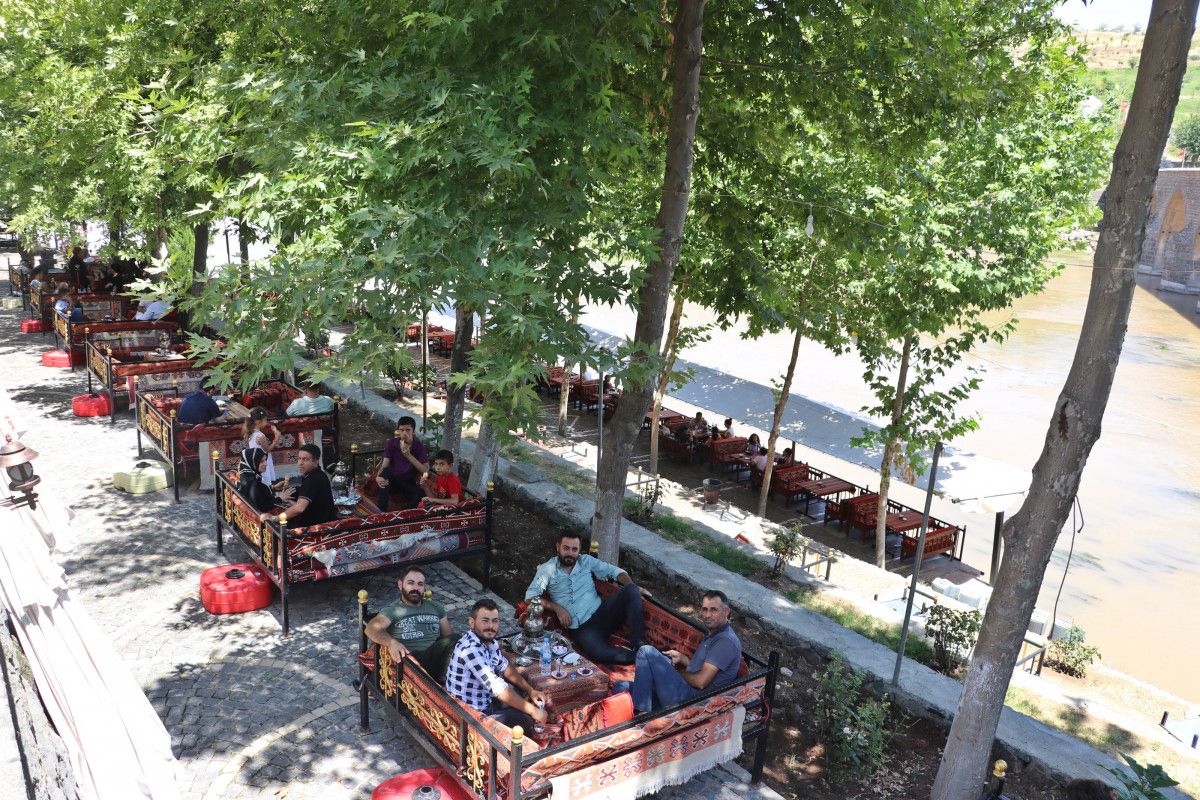 Güneydoğu da termometreler 40 dereceyi aştı #3