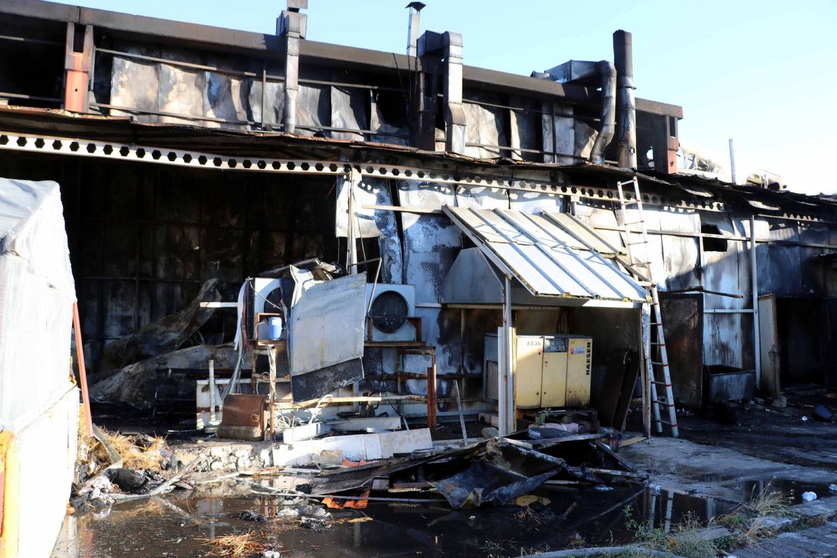 Kayseri de sucuk imalatı yapılan fabrikada yangın çıktı #5