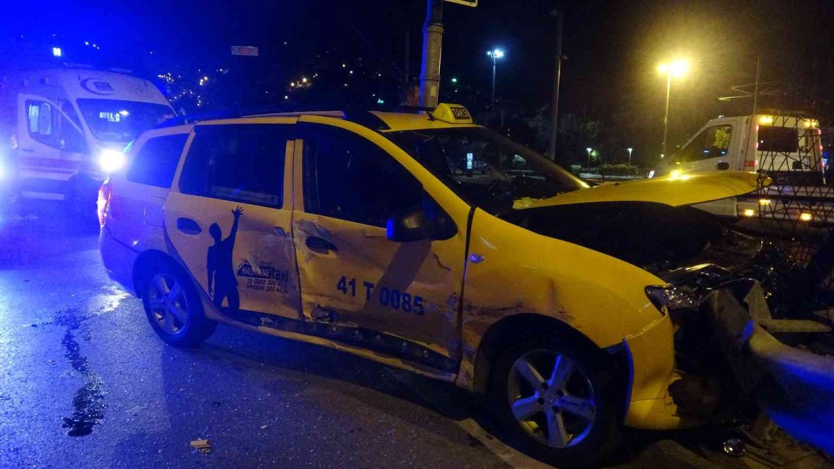Kocaeli de taksiyle çarpışan araç, kaza yerinden kaçtı #4