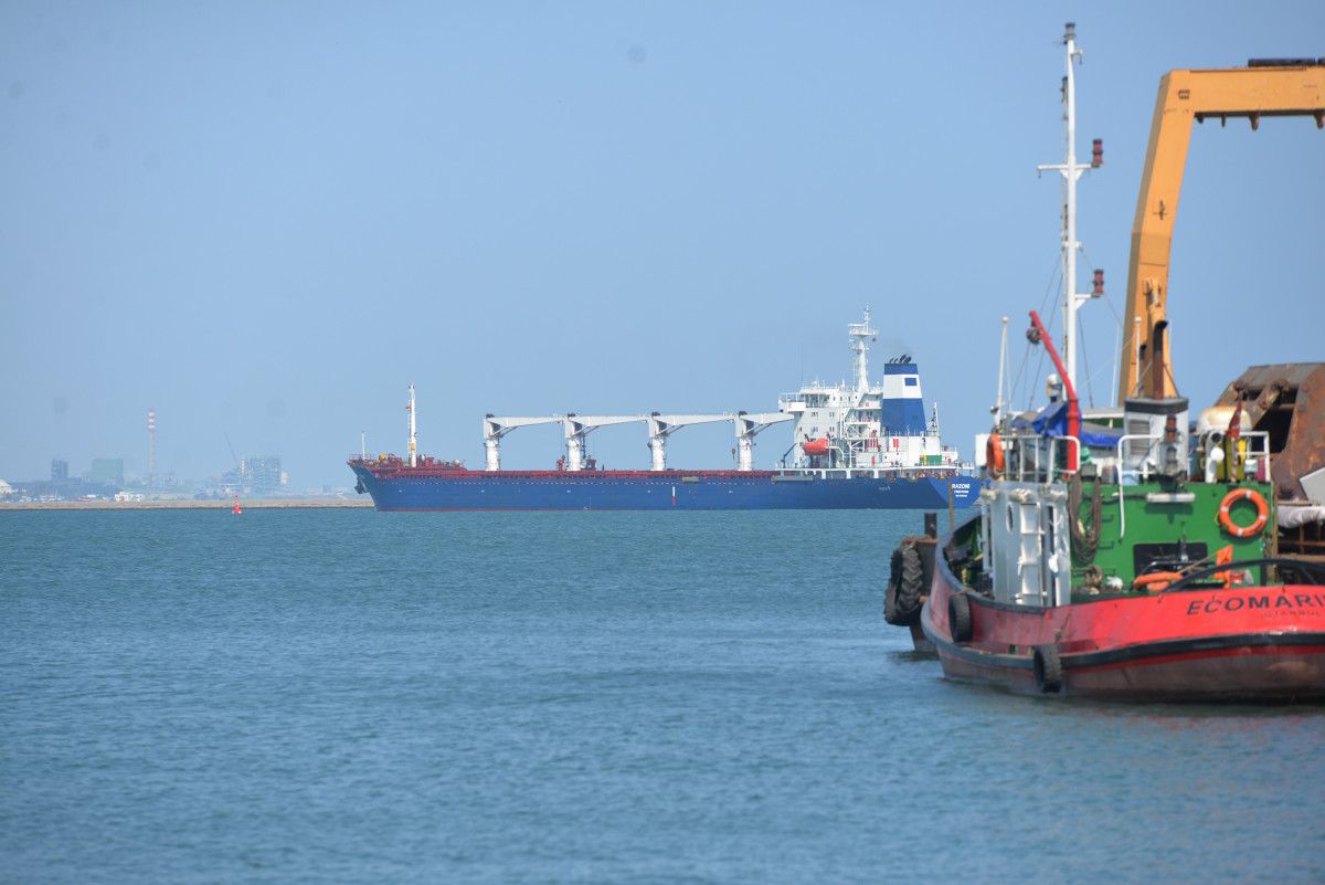 Tahıl yüklü gemi Mersin Limanı na geldi #2