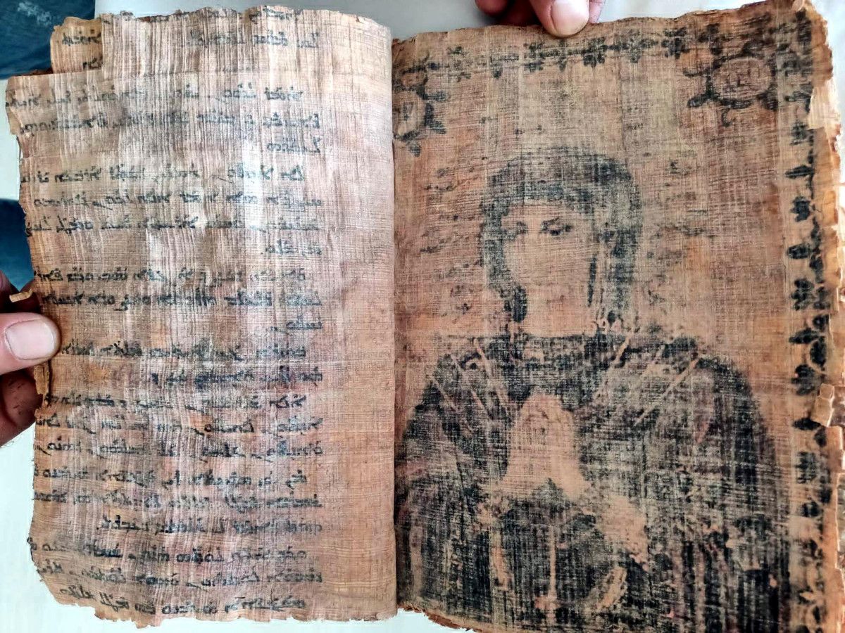 Kırklareli de el yazması İncil ve Tevrat ele geçirildi #2