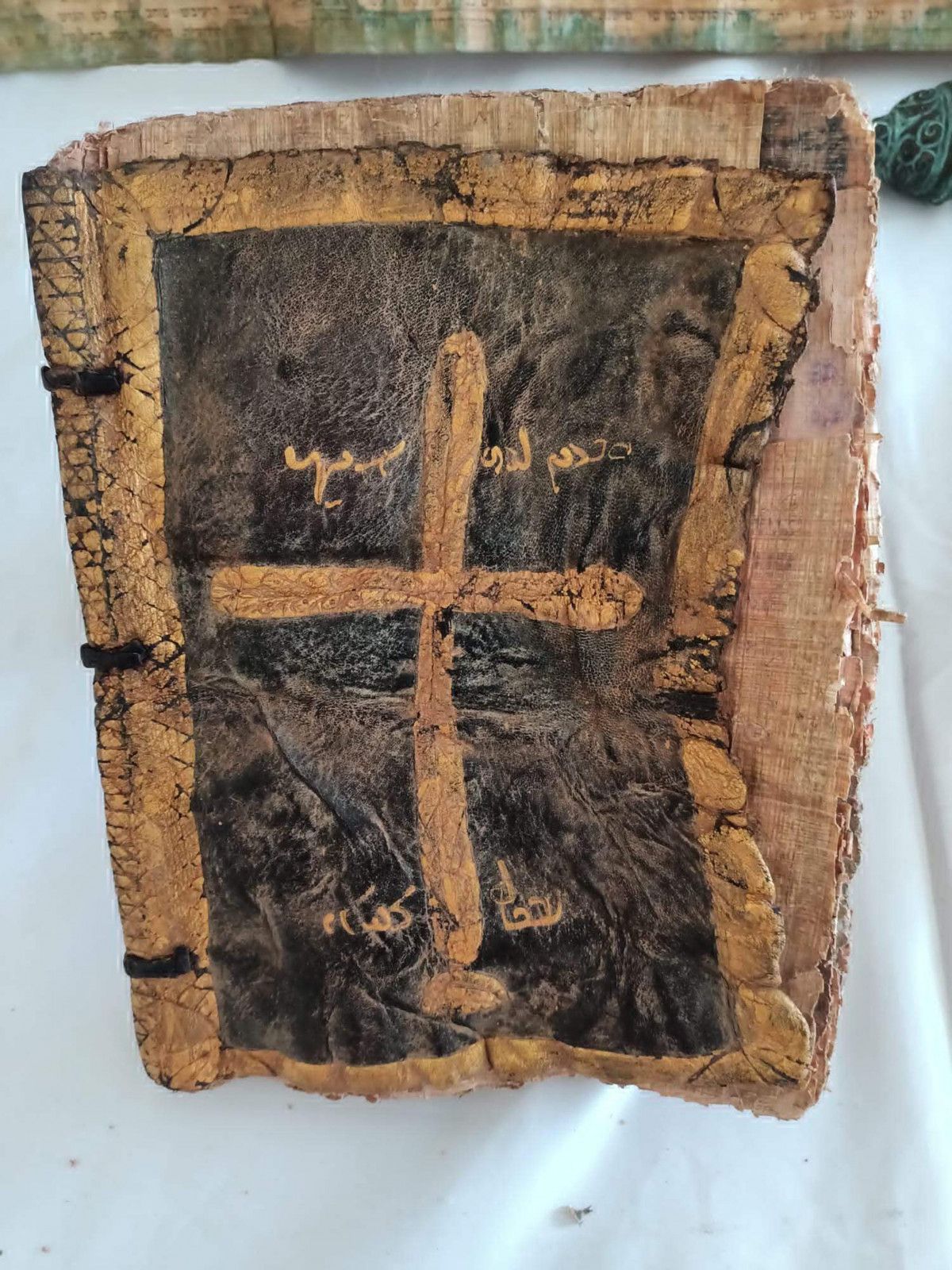 Kırklareli de el yazması İncil ve Tevrat ele geçirildi #3