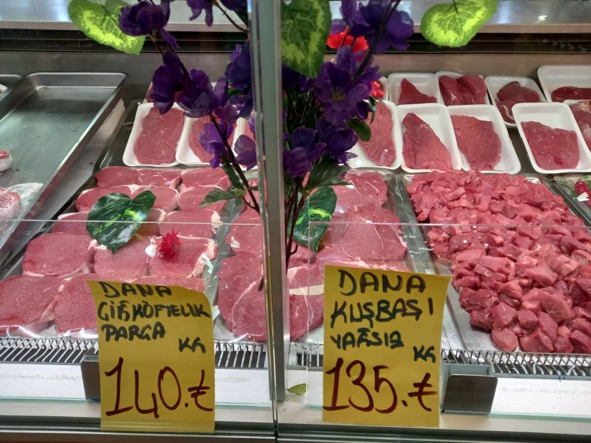 Mardinli kasap etin kilosunu yüzde 30 indirimli satıyor #4