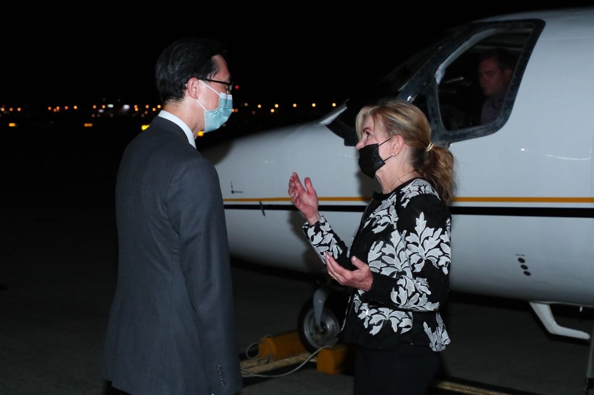 US Senator Blackburn arrives in Taiwan despite China #3