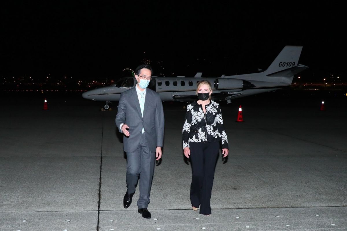 US Senator Blackburn arrives in Taiwan despite China #1