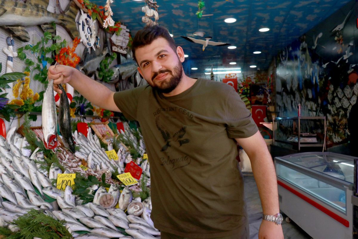 Edirne de taze balık için tezgahlara akın eden vatandaşlar fiyatları pahalı buldu #8