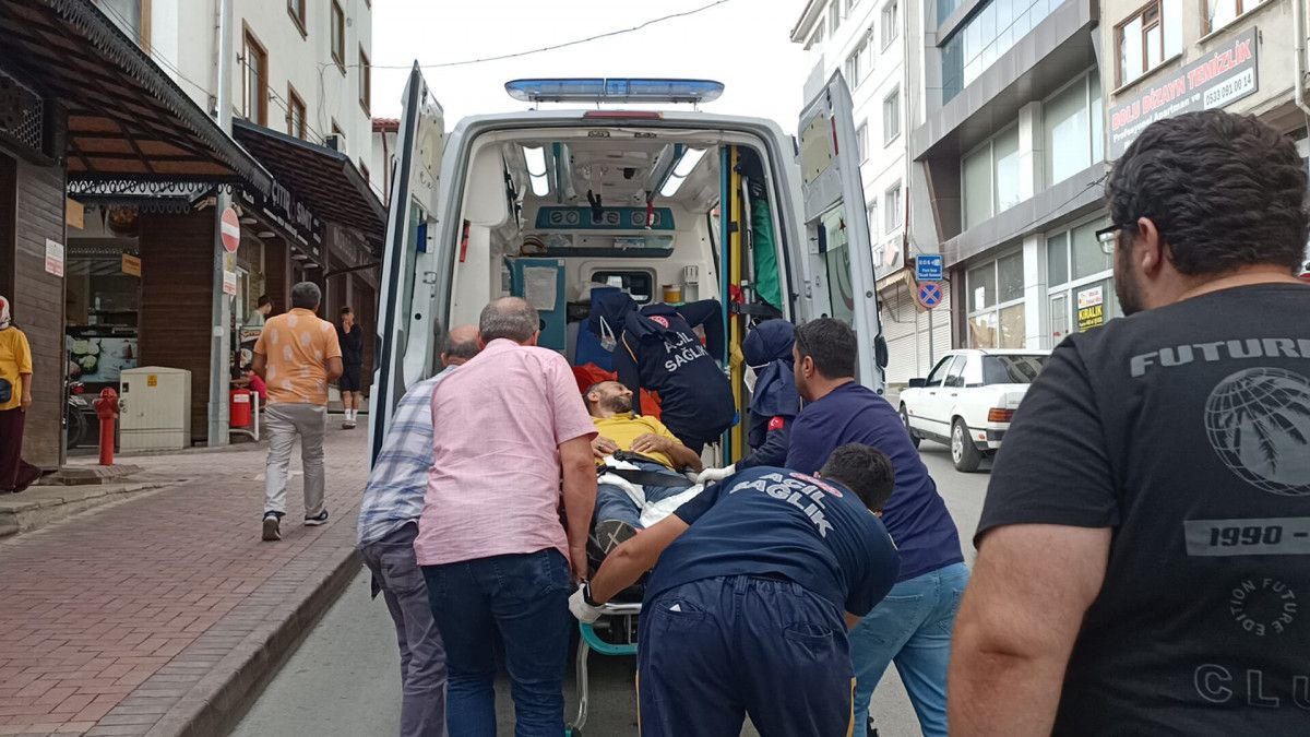 Bolu da bir kişi, tamir için getirilen silahla yanlışlıkla kendini yaraladı #2