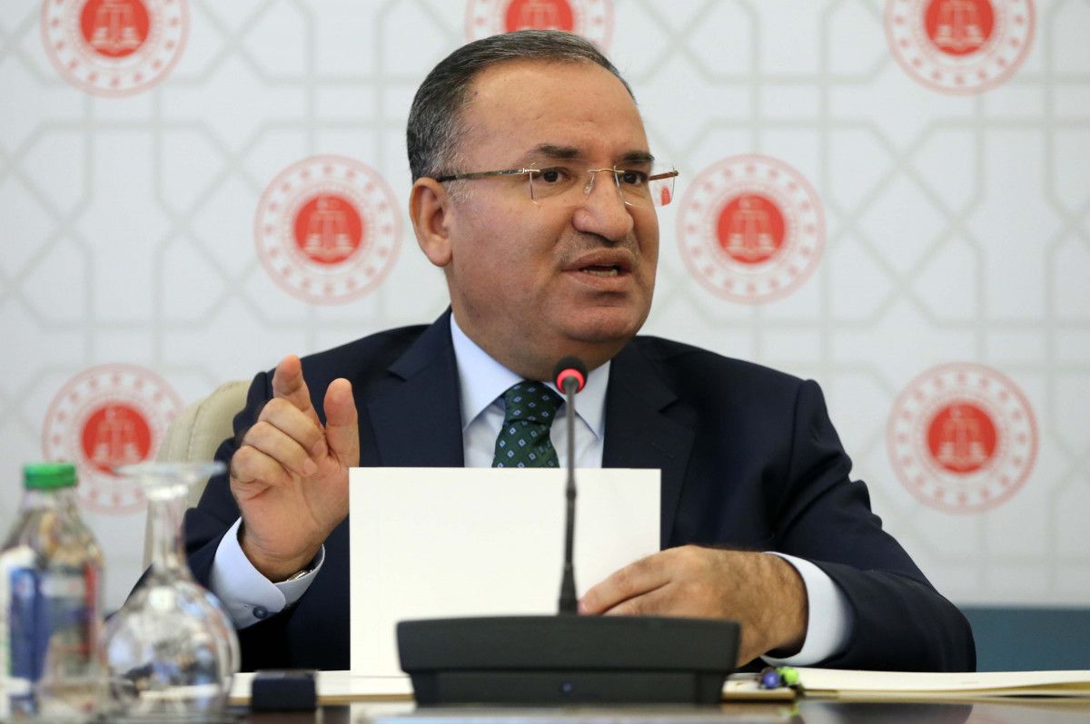 bakan_bozdag_dunyaya_ornek_olacak_bir_hukuk_sigortasi_sistemini_hayata_gecirecegiz_95133.jpg