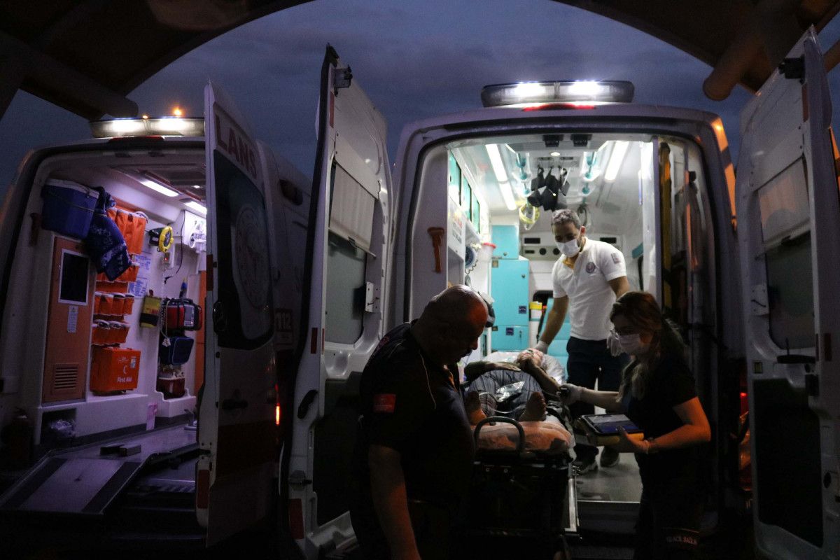 Nevşehir de kaygan yolda feci kaza: 2 ölü, 8 yaralı #10