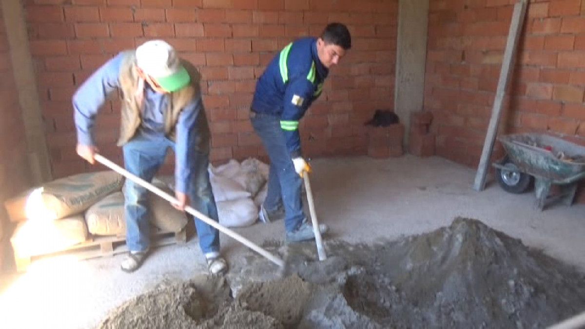 Bursa da mahalleli durumu olmayanlar için düğün salonu inşa ediyor #2