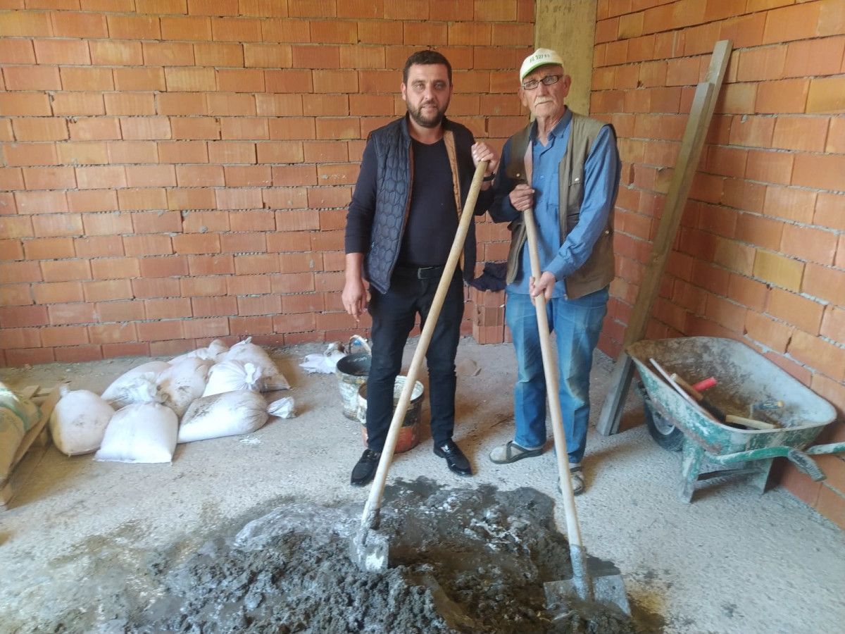 Bursa da mahalleli durumu olmayanlar için düğün salonu inşa ediyor #10