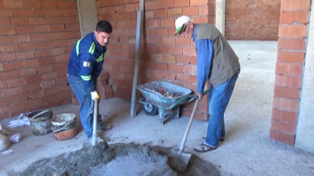 Bursa da mahalleli durumu olmayanlar için düğün salonu inşa ediyor #8