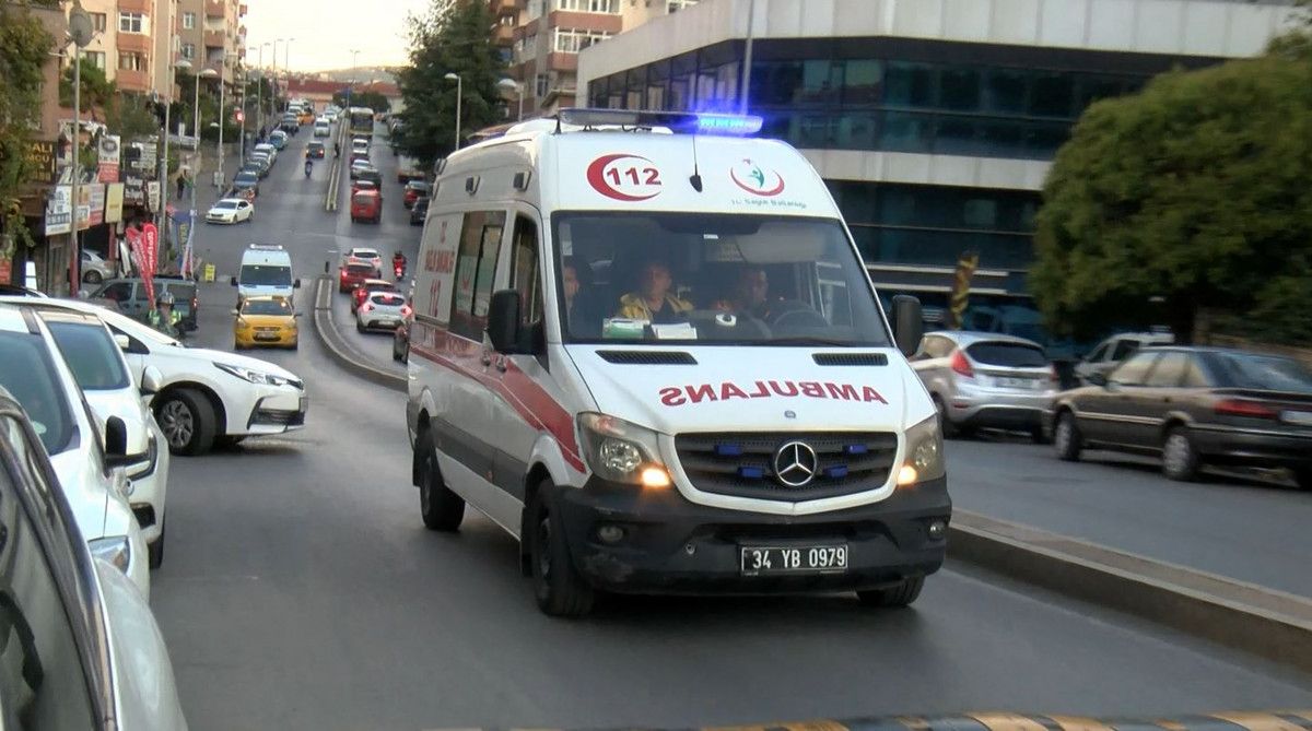 Ataşehir de faaliyetleri durdurulan hastaneden nakiller sürüyor #1