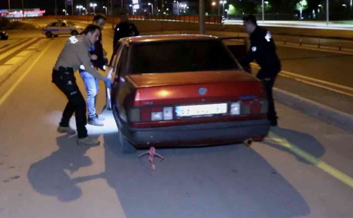Aksaray da ters yola girip polisleri peşine takan sürücü, yakalanınca helallik istedi #5