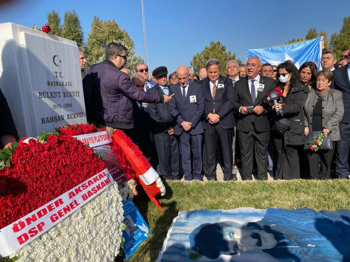 Bülent Ecevit, 16’ncı ölüm yılında mezarı başında anıldı #5