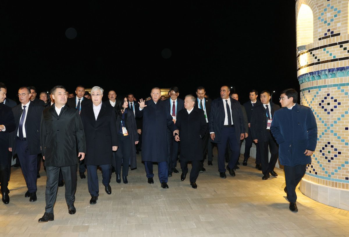 Cumhurbaşkanı Erdoğan, Özbekistan’da liderlerle akşam yemeğine katıldı #3
