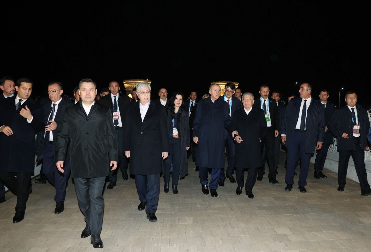 Cumhurbaşkanı Erdoğan, Özbekistan’da liderlerle akşam yemeğine katıldı #4