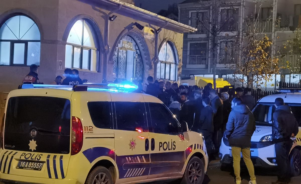 Bursa da abdest almaya giden kişi, caminin müştemilat inşaatından düşerek öldü #5