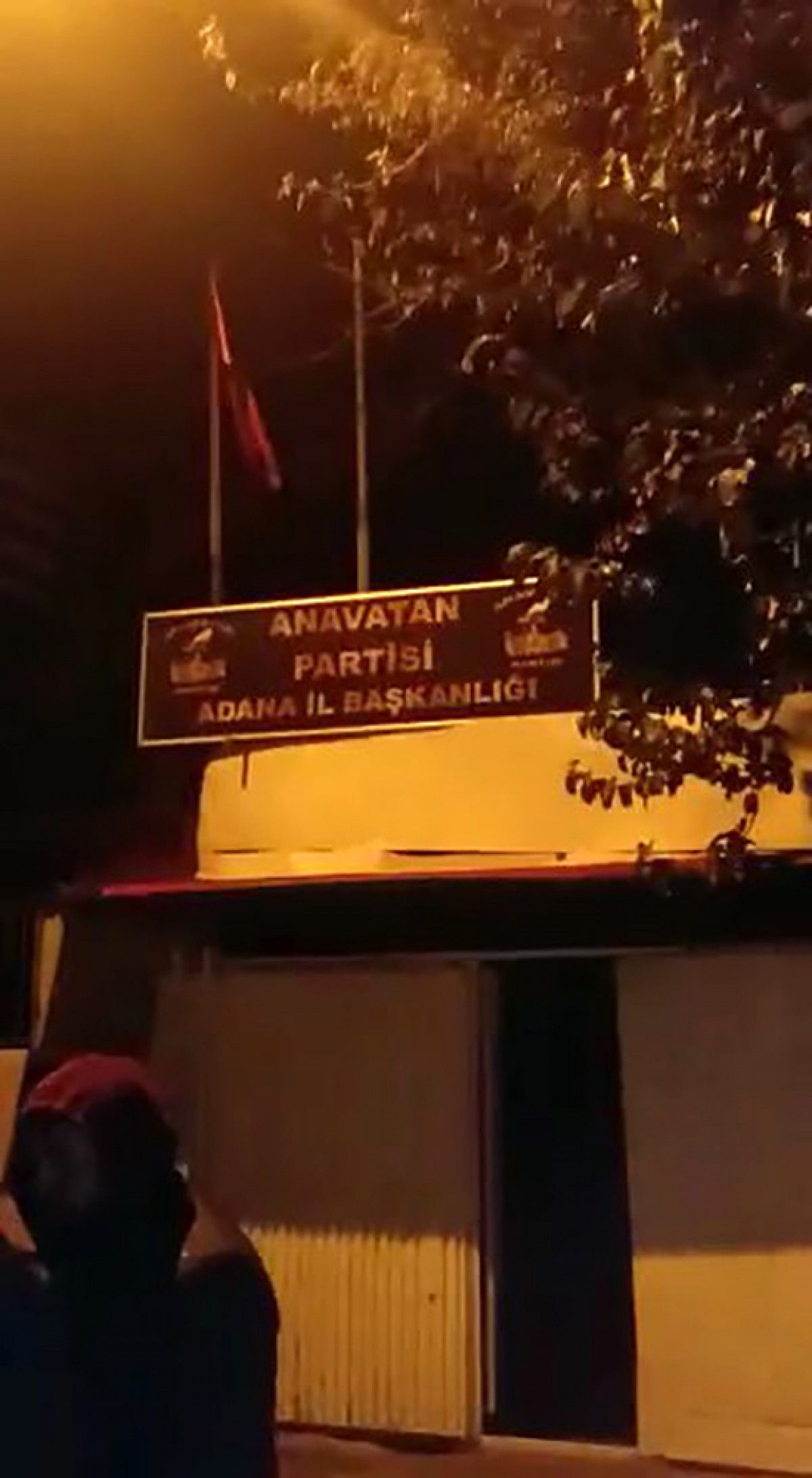 Adana da parti binasını kundaklayan 3 kişi yakalandı #4