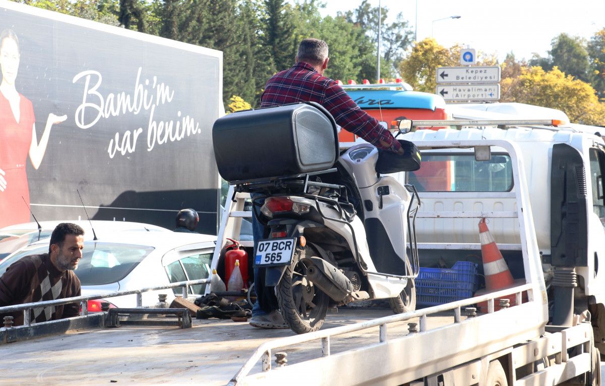 Antalya da polise saldıran moto kuryeye meydan dayağı #1