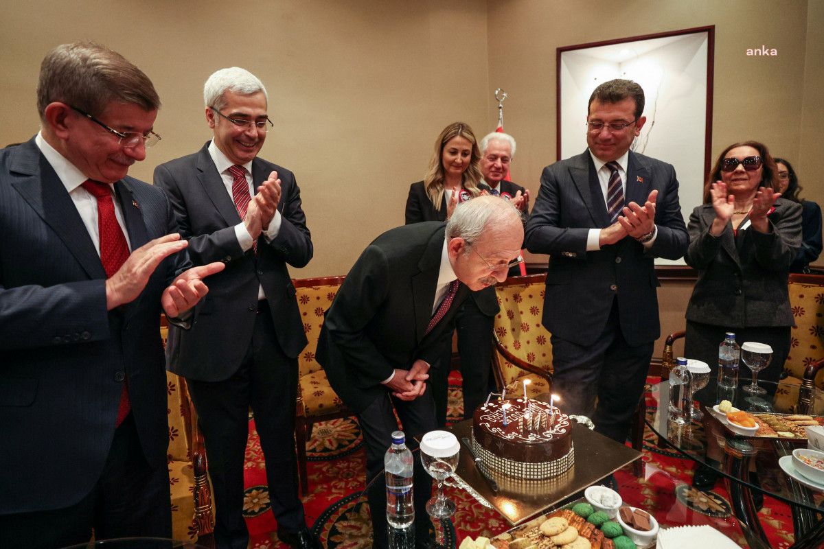 Ahmet Davutoğlu ve Ekrem İmamoğlu ndan Kılıçdaroğlu na sürpriz #1