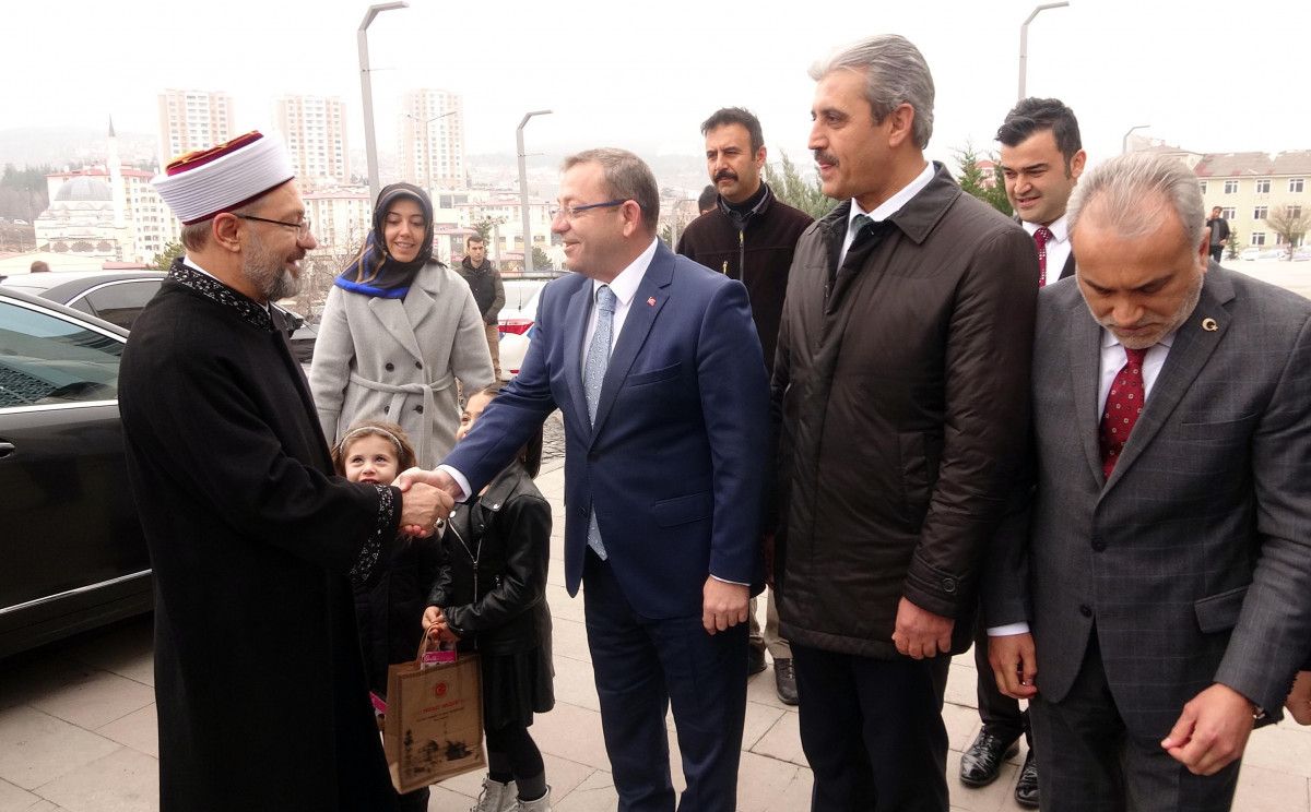 Ali Erbaş: Kur an-ı Kerim in 3-5 yılda bir yeniden anlaşılmaya ihtiyacı var #1
