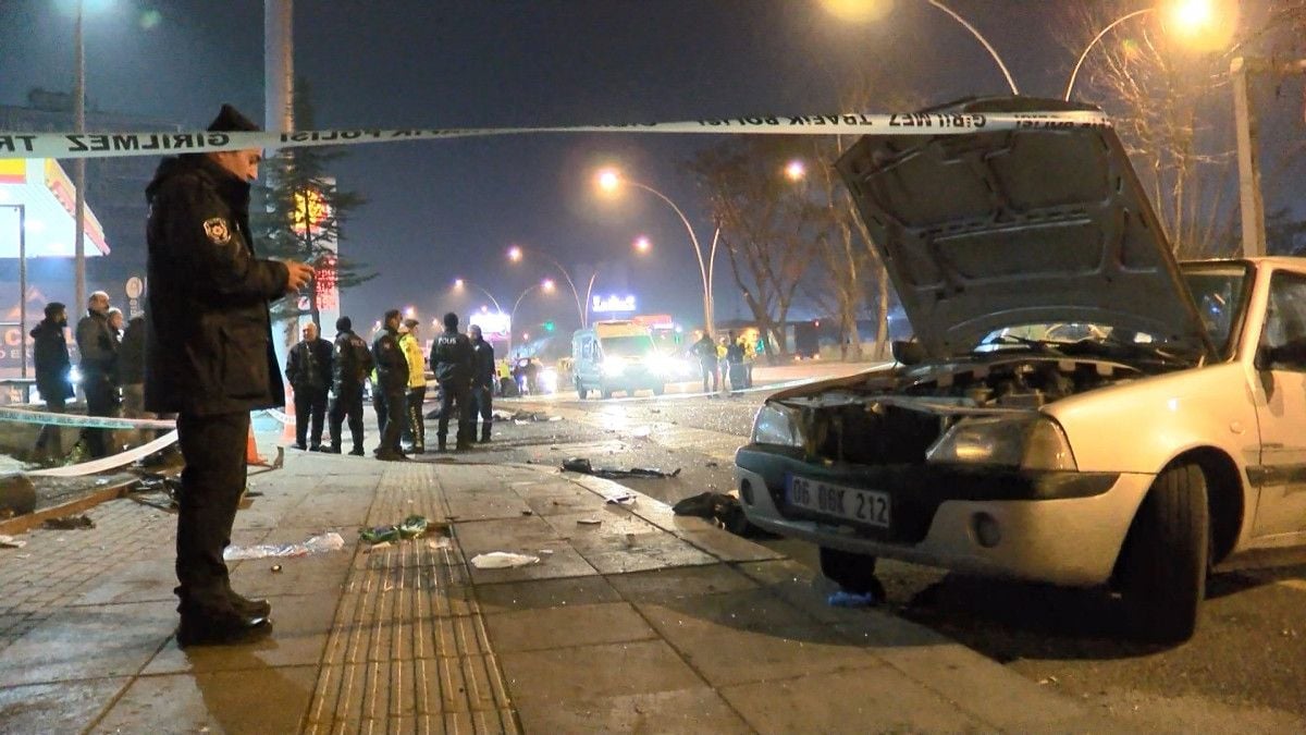 Ankara da iki otomobil çarpıştı: 2 ölü 3 yaralı #4