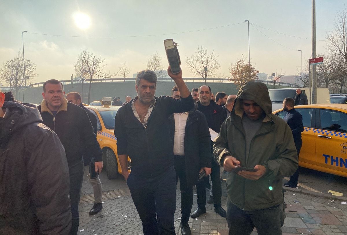 İstanbul da taksimetre ayarı sorunu: Tarifeler güncellenemedi #4