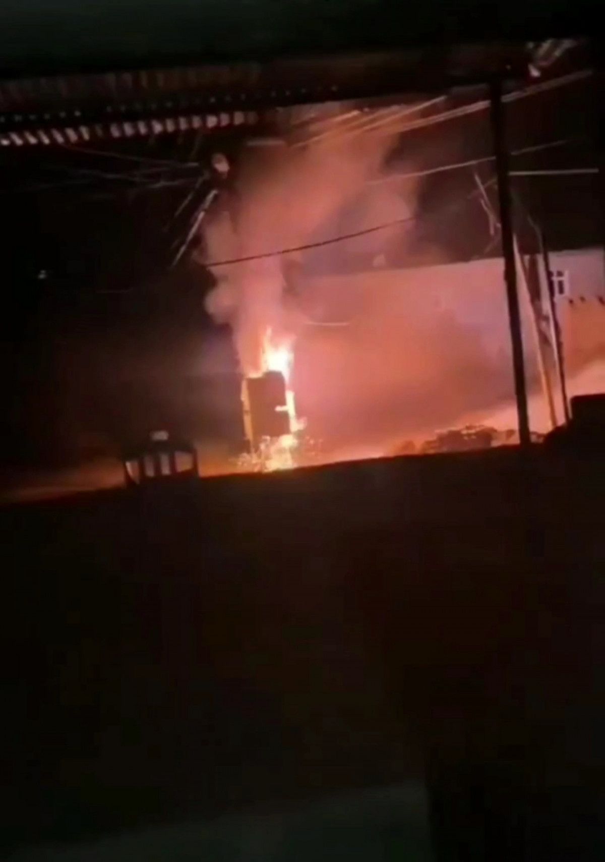 Diyarbakır da alev alan trafo patladı #3