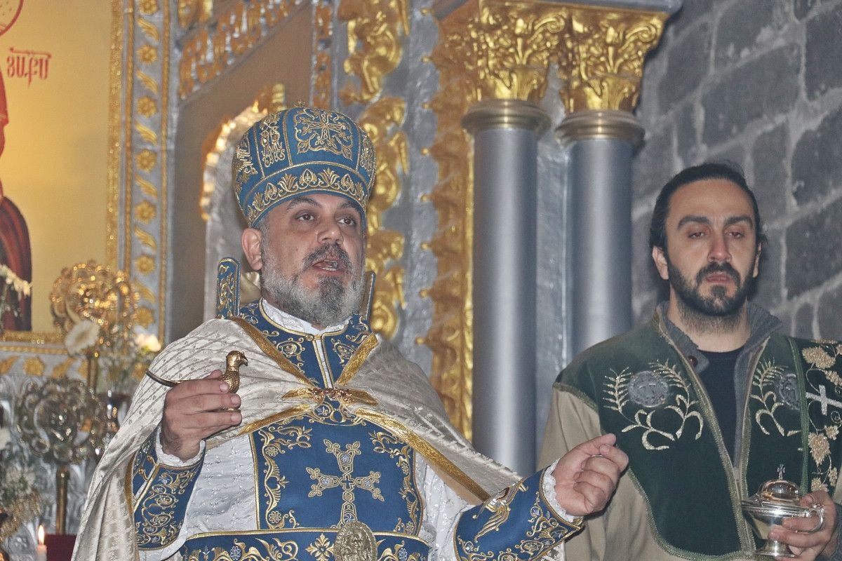 Tarihi Surp Giragos Ermeni Kilisesinde Noel ayini -3