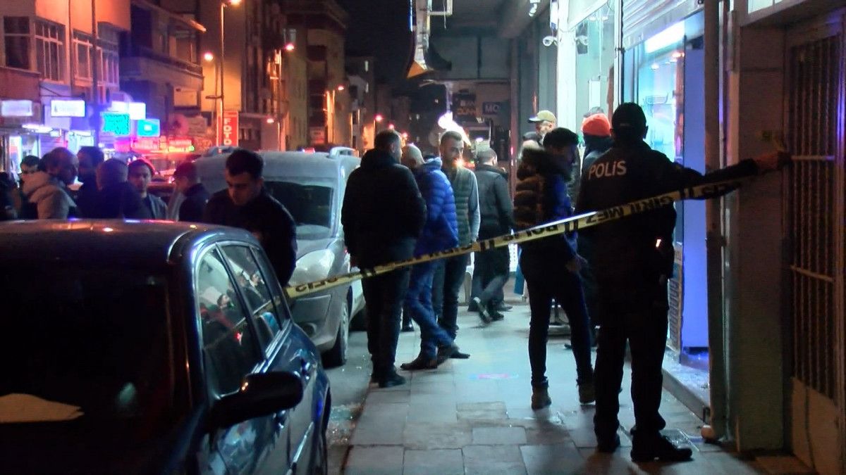 İstanbul da telefoncu dükkanına silahlı saldırı #3