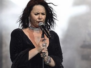 Sebnem Ferah In Kirik Oyuncaginin Huzunlu Hikayesi
