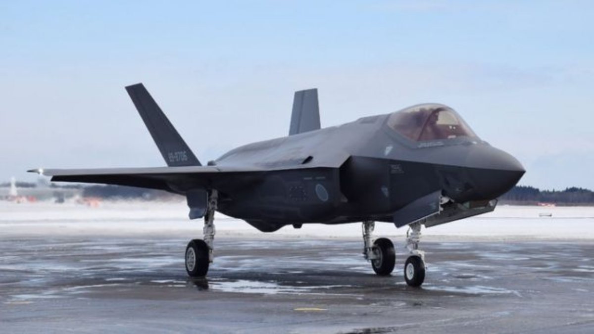 The cost of F-35 fighter jets to the US rises