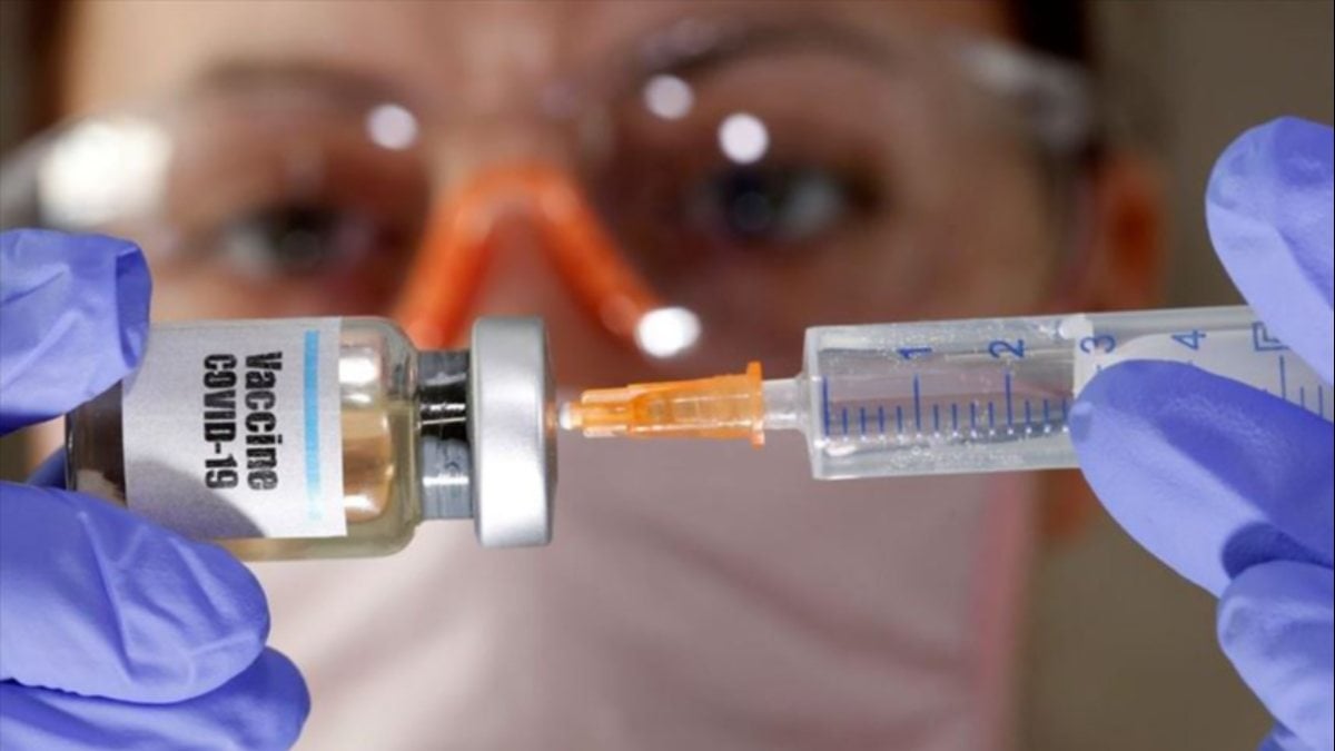 Coronavirus vaccine had side effects in 9 healthcare workers in Japan