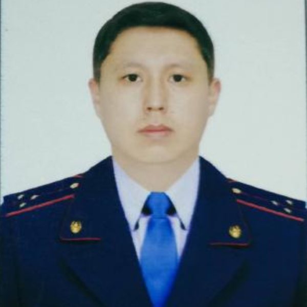 Kazakistan’da zanlıyı yakalamak için 13'ncü kattan atladı